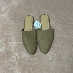 Taupe (color)